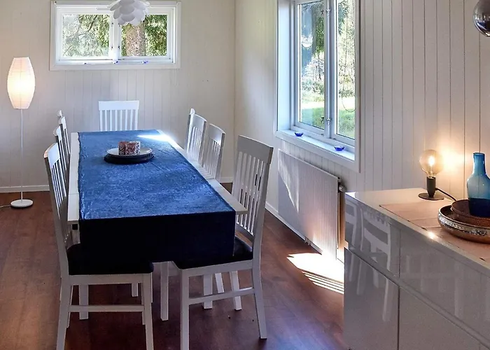 10 Person Holiday Home In Skei I Jolster *