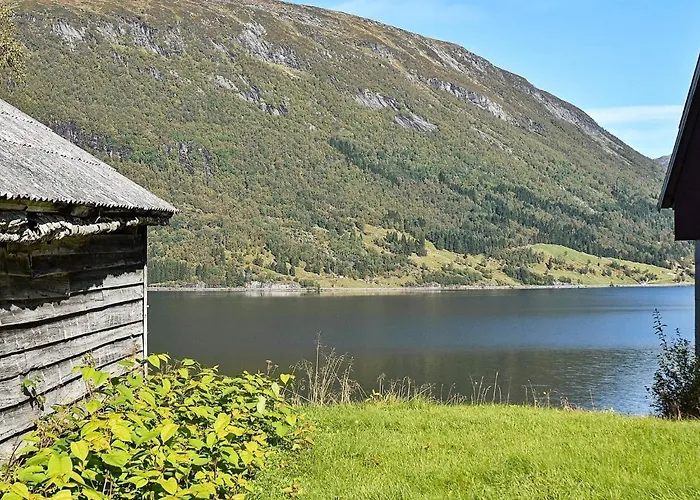 10 Person Holiday Home In Skei I Jolster Tatil Evi *