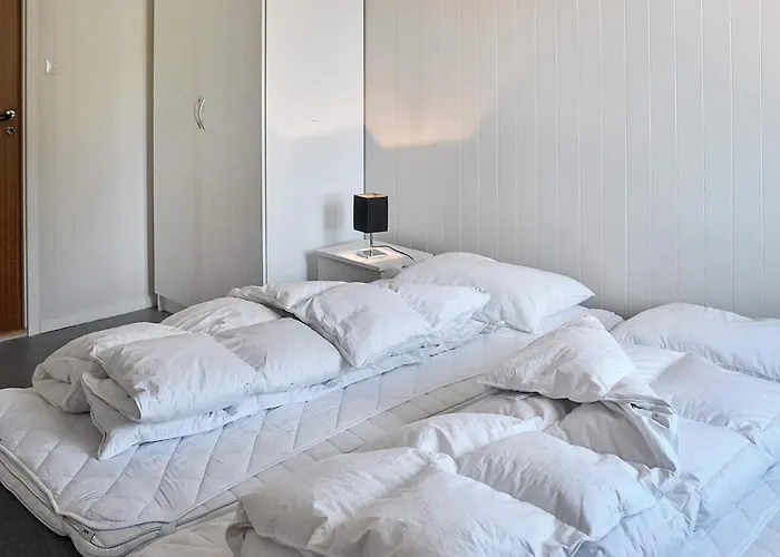 10 Person Holiday Home In Skei I Jolster Årdal