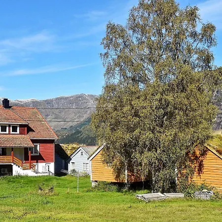 10 Person Holiday Home In Skei I Jolster 別荘