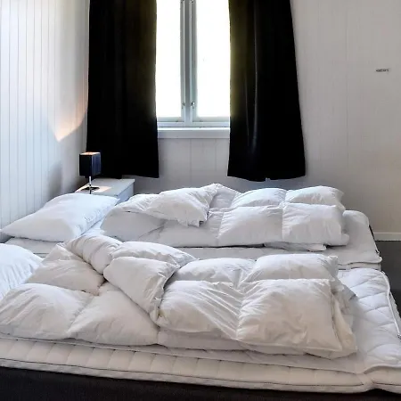 10 Person Holiday Home In Skei I Jolster * Årdal