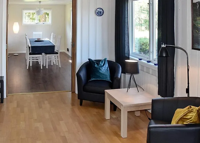 10 Person Holiday Home In Skei I Jolster 別荘